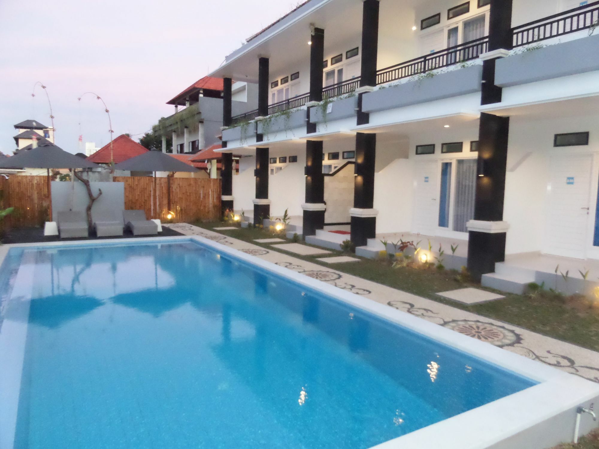 Kubu Jimbar Hotel จิมบาราน ภายนอก รูปภาพ